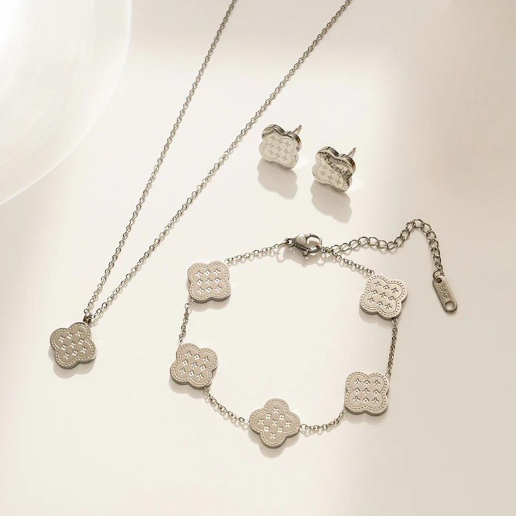 CELESTIA – Kleeblatt-Kette, 18K vergoldet