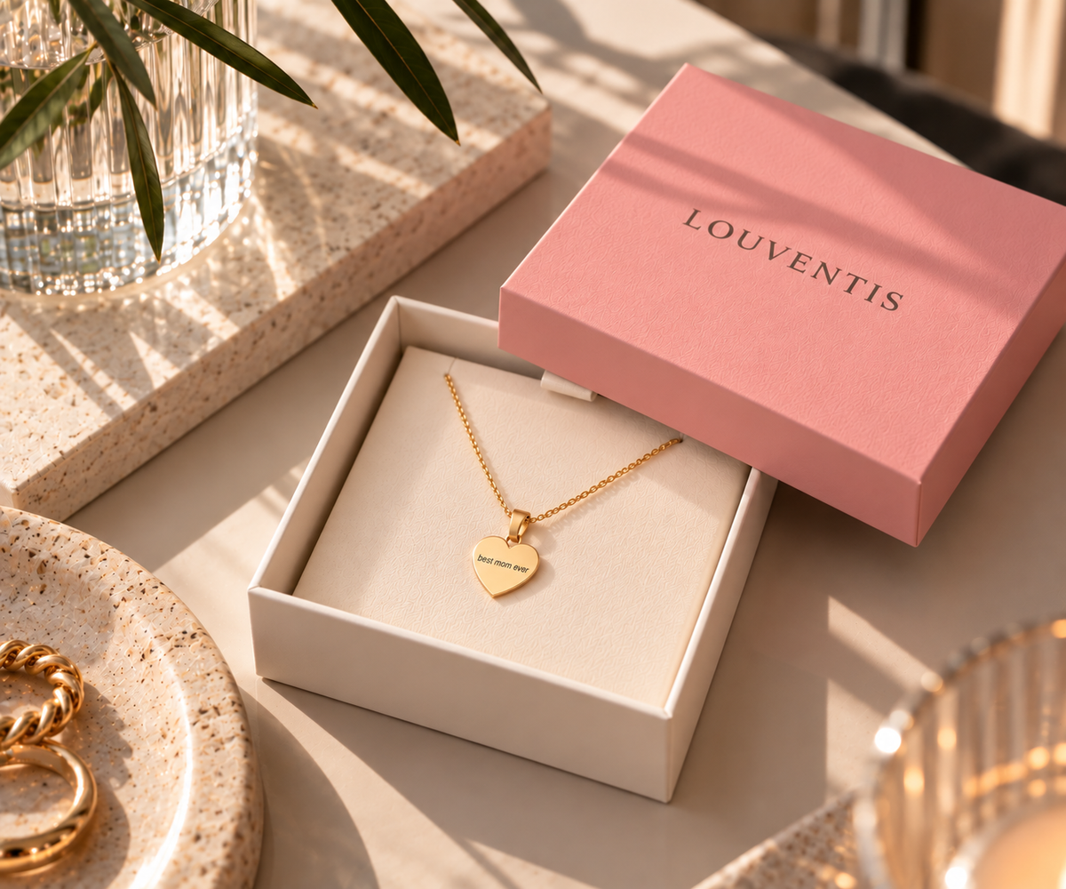 MAMOUR – Goldene Halskette mit Herzanhänger für Mama