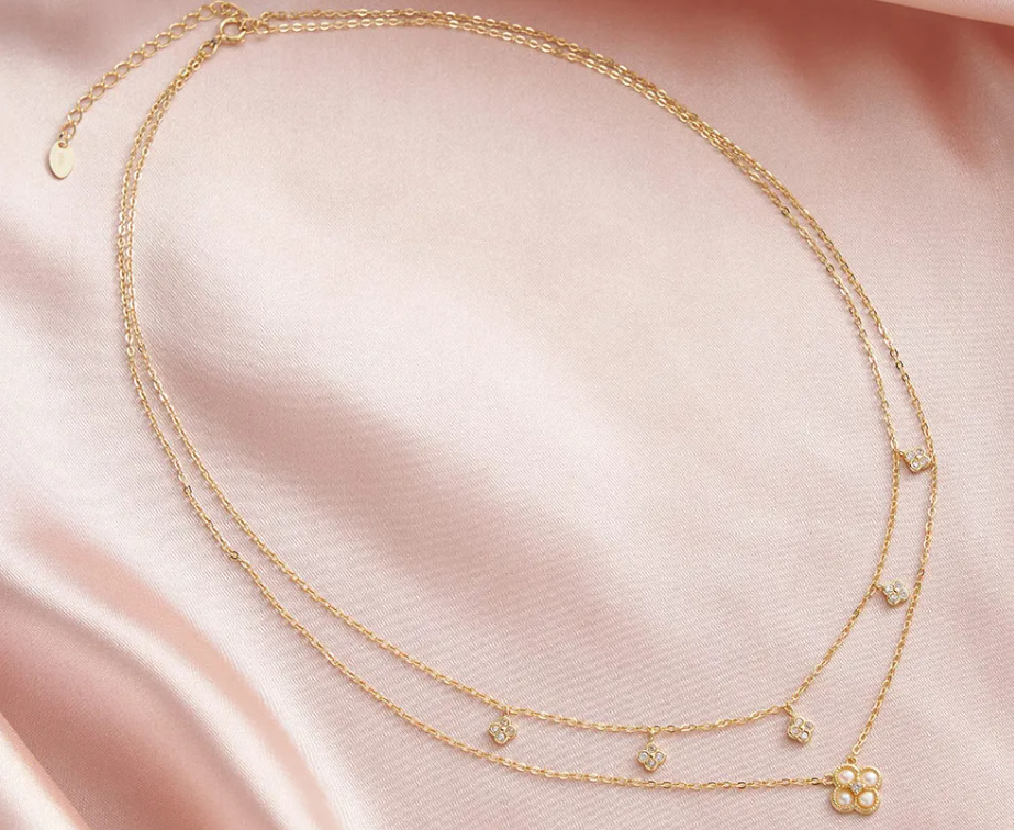 SERENA – Cloverleaf-Kette aus 925 Silber mit Süßwasserperlen